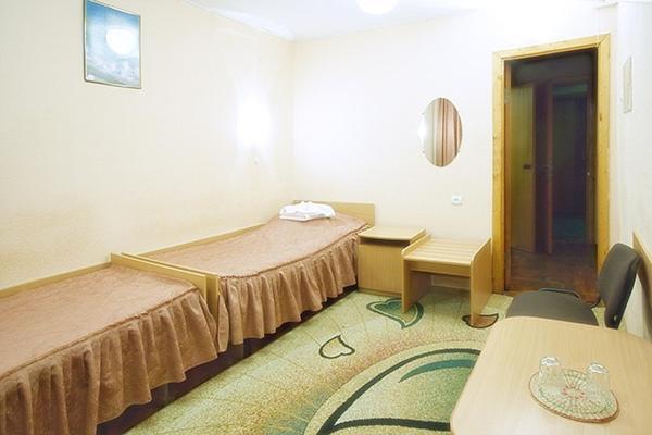Profssoyuzny Hotel Tsjernihiv Kamer foto