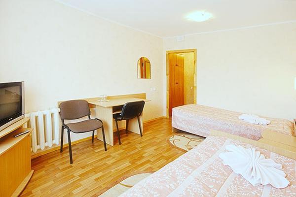 Profssoyuzny Hotel Tsjernihiv Kamer foto