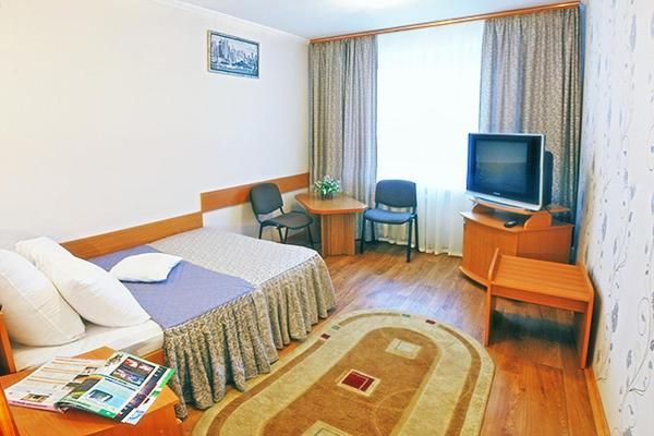 Profssoyuzny Hotel Tsjernihiv Kamer foto